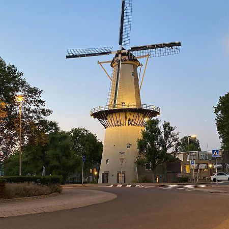 Hotel Cafe The Windmill Schiedam Exterior foto