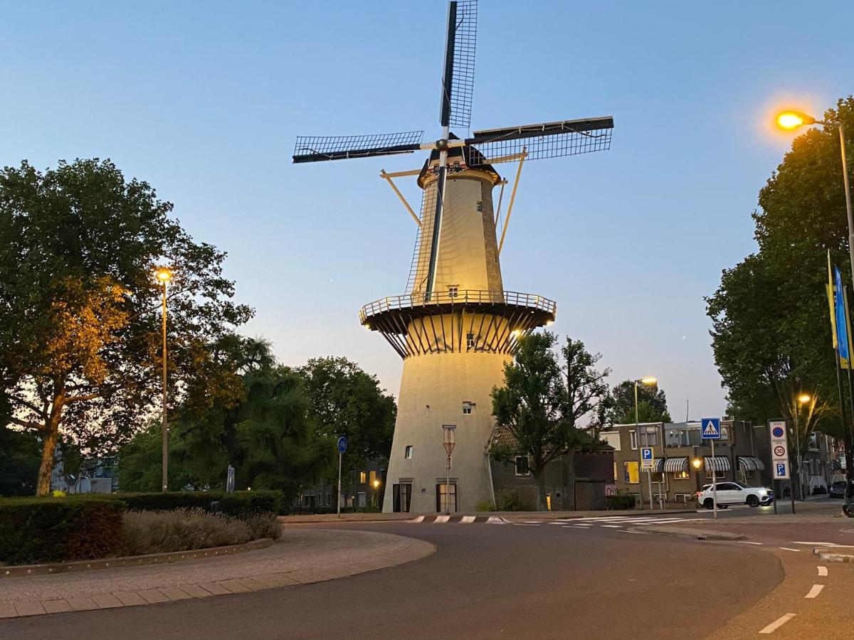 Hotel Cafe The Windmill Schiedam Exterior foto